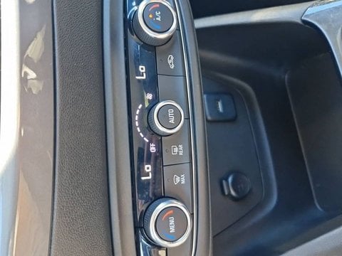 Voitures D'occasion À Saintes | Opel Crossland 1.2 Turbo 110 Ch Bvm6 Elegance