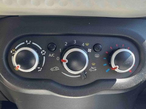 Voitures D'occasion À Trélissac | Renault Twingo Iii 0.9 Tce 90 Energy Limited