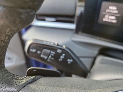 Voitures D'occasion À Saint-Pierre-Du-Mont | Volkswagen T-Roc 1.5 Etsi Hybrid 150 Ch Dsg7 R-Line