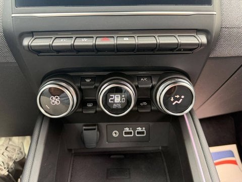 Voitures D'occasion À Sarlat | Renault Clio E-Tech Full Hybrid 145 Techno