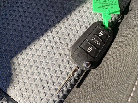 Voitures D'occasion À Saintes | Opel Corsa 1.2 75 Ch Bvm5