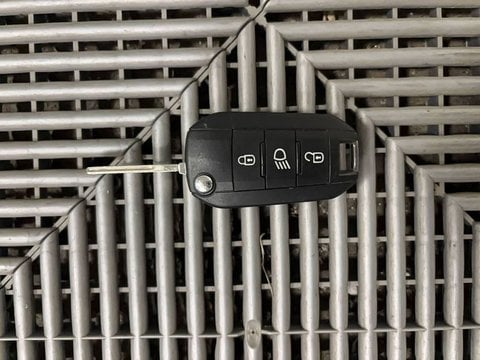 Voitures D'occasion À Châtellerault | Citroën C3 Bluehdi 100 S&S Bvm6 Shine