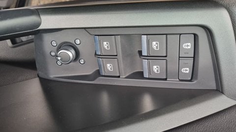 Voitures D'occasion À Dax | Audi Q3 35 Tfsi 150 Ch S Tronic 7 S Line