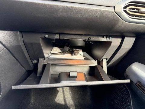 Voitures D'occasion À Sarlat | Dacia Jogger Hybrid 140 7 Places Gsr2 Extreme