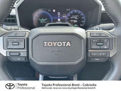 Voitures D'occasion À Brest | Toyota Hilux Electrique 196Ch Batterie 59,2 Kwh Double Cabine Lég...