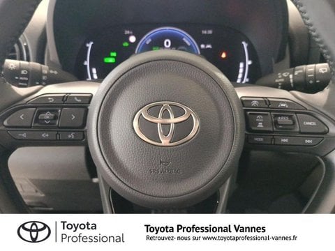 Voitures D'occasion À Vannes | Toyota Yaris 116H Design 5P My26