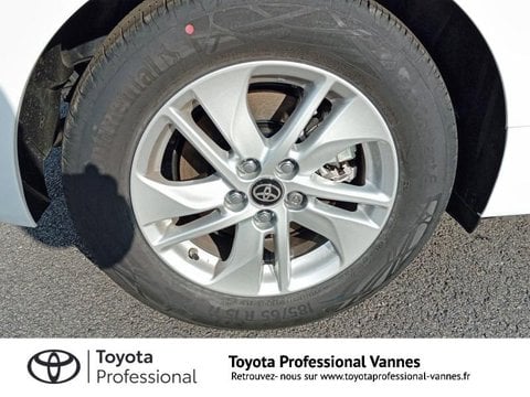 Voitures D'occasion À Vannes | Toyota Yaris 116H Dynamic Business + Programme Toyota Experience ...