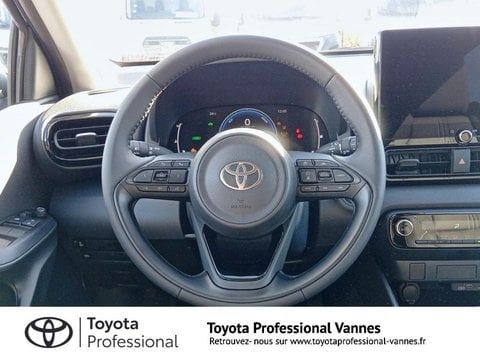 Voitures D'occasion À Vannes | Toyota Yaris 116H Design 5P My26