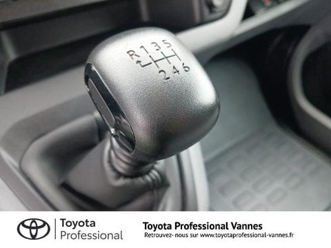 Voitures D'occasion À Vannes | Toyota Proace Combi Long 1.5 120 D-4D Dynamic Rc18