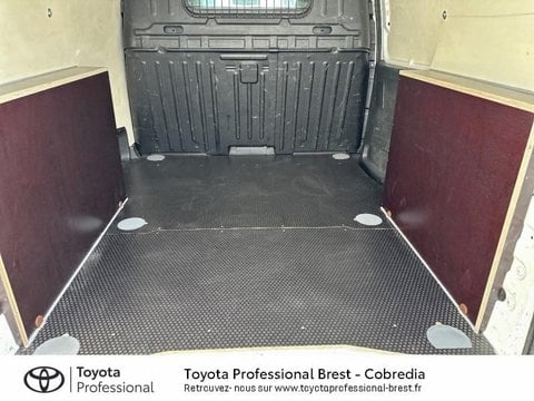Voitures D'occasion À Brest | Toyota Proace City Medium 130 D-4D Business Rc21