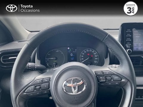Voitures D'occasion À Vannes | Toyota Yaris 116H Dynamic Business 5P + Programme Beyond Zero Aca...
