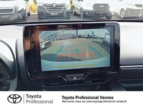 Voitures D'occasion À Vannes | Toyota Yaris 116H Dynamic Business + Programme Toyota Experience ...