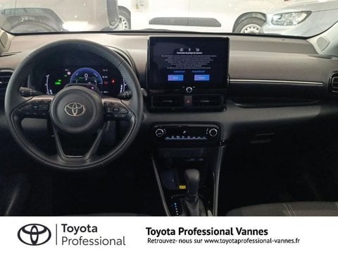 Voitures D'occasion À Vannes | Toyota Yaris 116H Design 5P My26