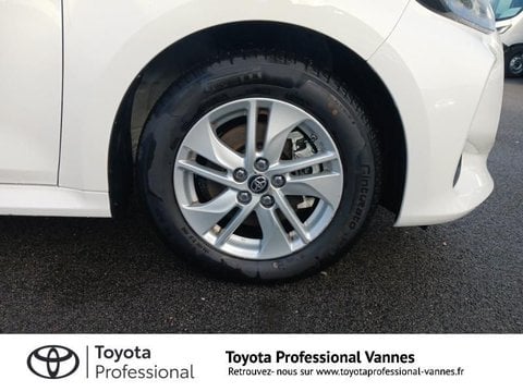 Voitures D'occasion À Vannes | Toyota Yaris Affaires 116H Dynamic Business Affaire My22 + Progra...