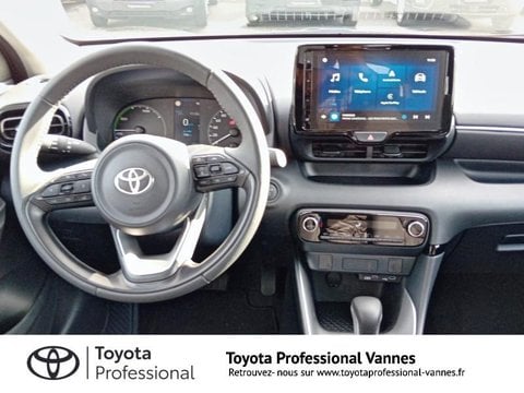Voitures D'occasion À Vannes | Toyota Yaris 116H Dynamic Business + Programme Toyota Experience ...