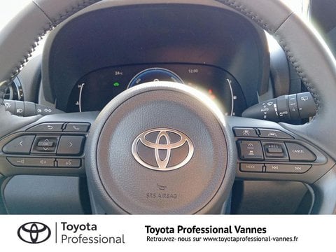 Voitures D'occasion À Vannes | Toyota Yaris 116H Design 5P My26