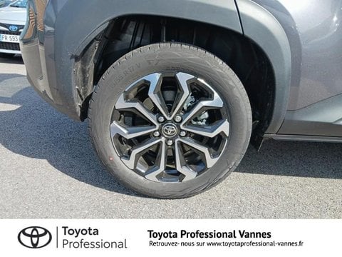 Voitures D'occasion À Vannes | Toyota Yaris Cross 116H Design Business My26