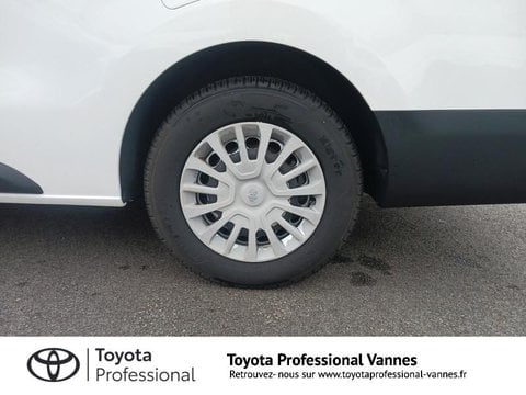 Voitures D'occasion À Vannes | Toyota Proace Combi Long 1.5 120 D-4D Dynamic Rc18