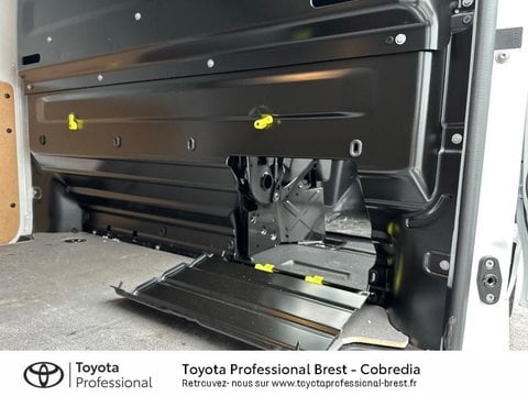 Voitures D'occasion À Brest | Toyota Proace Medium Electric 136Ch 75Kwh Startconflook Jo P24