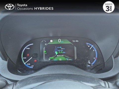 Voitures D'occasion À Vannes | Toyota Yaris Cross 116H Trail + Marchepieds My22