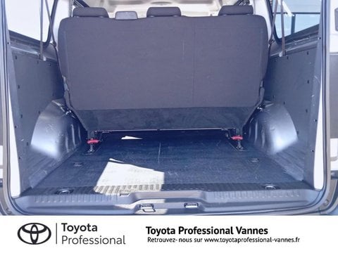 Voitures D'occasion À Vannes | Toyota Proace Combi Long 1.5 120 D-4D Dynamic My20