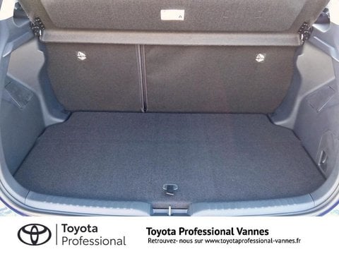 Voitures D'occasion À Vannes | Toyota Yaris 116H Design 5P My26