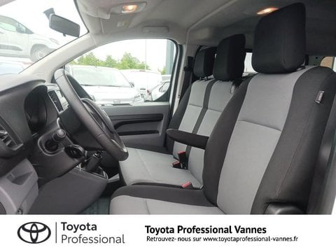 Voitures D'occasion À Vannes | Toyota Proace Combi Long 1.5 120 D-4D Dynamic Rc18