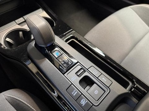 Voitures D'occasion À Liévin | Toyota Prius Rechargeable 2.0 Hybride Rechargeable 223Ch Design ...