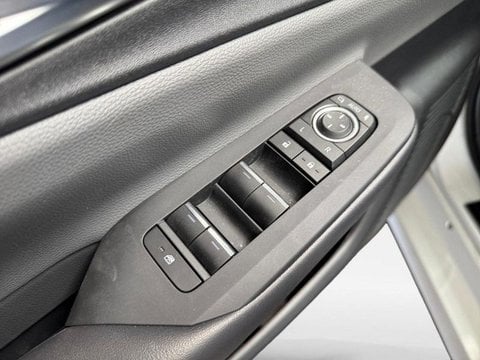 Voitures D'occasion À Liévin | Toyota Prius Rechargeable 2.0 Hybride Rechargeable 223Ch Design ...