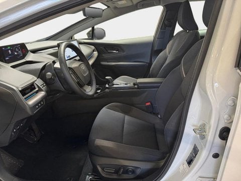 Voitures D'occasion À Liévin | Toyota Prius Rechargeable 2.0 Hybride Rechargeable 223Ch Design ...