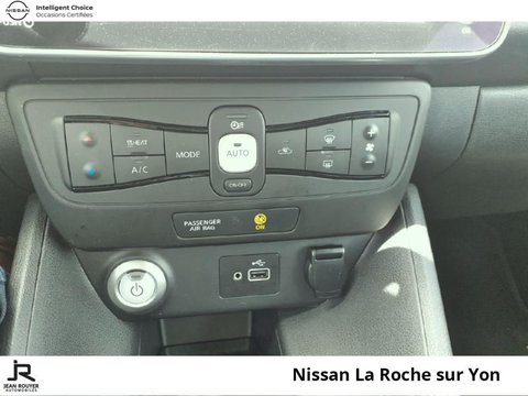 Voitures Occasion Nissan Leaf 150Ch 40Kwh Acenta 19.5 À Mouilleron Le Captif