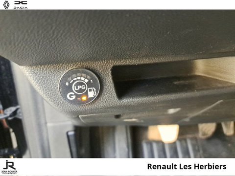 Voitures Occasion Renault Clio 1.0 Tce 100Ch Evolution Gpl À Les Herbiers