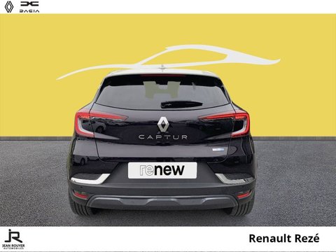 Voitures Occasion Renault Captur 1.6 E-Tech Plug-In 160Ch Initiale Paris À Rezé