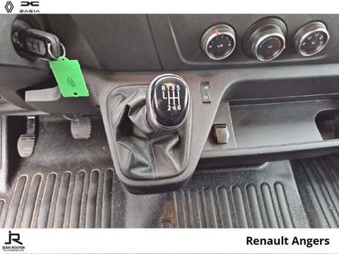 Voitures Occasion Renault Master Fg F3500 L2H2 2.3 Dci 135Ch Grand Confort - 18490€ Ht À Angers