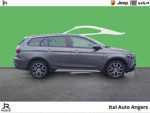 Voitures Occasion Fiat Tipo Cross Sw 1.0 Firefly Turbo 100Ch S/S Plus My22 À Angers