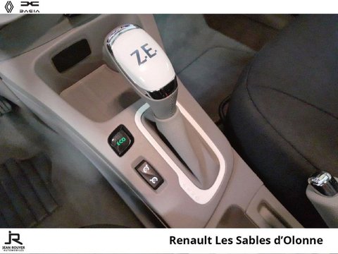 Voitures Occasion Renault Zoe Life Charge Normale R75 À Château D'olonne