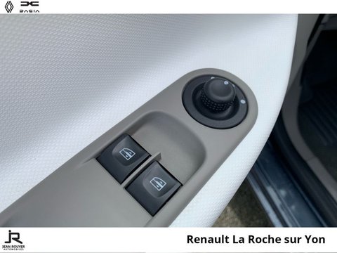 Voitures Occasion Renault Zoe Life Charge Normale R90 My19 À La Roche Sur Yon