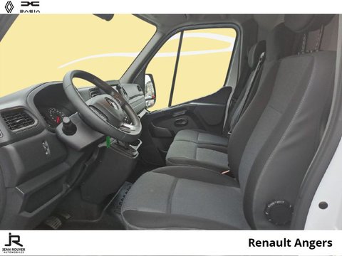 Voitures Occasion Renault Master Fg F3500 L2H2 2.3 Dci 135Ch Grand Confort 19490€ Ht À Angers