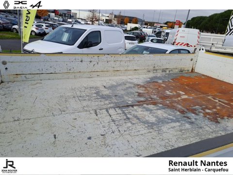 Voitures Occasion Renault Master Ccb R3500Rj Paf Ar Court L2 2.3 Dci 130Ch Grand Confort Eurovi À Saint-Herblain