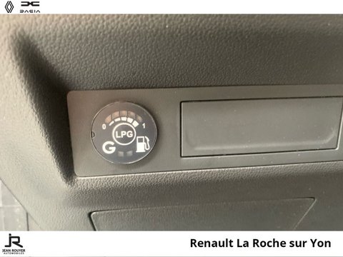 Voitures Occasion Renault Captur 1.0 Tce 100Ch Intens Gpl -21 À La Roche Sur Yon