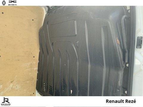 Voitures Occasion Renault Master Fg F3500 L2H2 2.3 Dci 135Ch Grand Confort E6 À Rezé