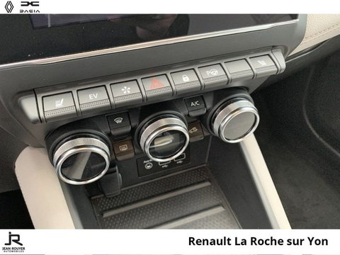 Voitures Occasion Renault Captur 1.6 E-Tech Plug-In 160Ch Initiale Paris À La Roche Sur Yon