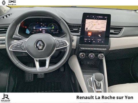 Voitures Occasion Renault Captur 1.6 E-Tech Plug-In 160Ch Initiale Paris À La Roche Sur Yon
