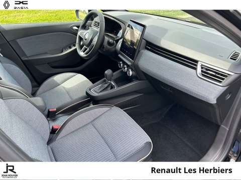 Voitures Occasion Renault Clio 1.6 E-Tech Hybride 145Ch Techno À Les Herbiers