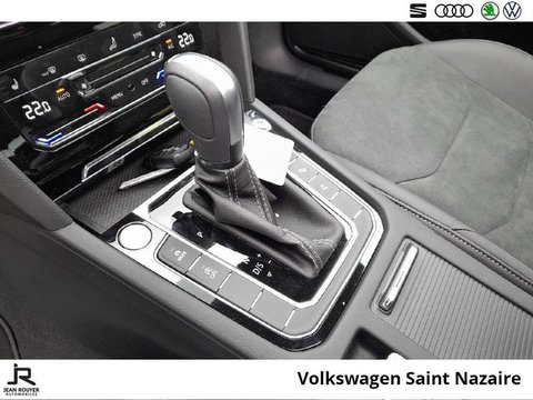 Voitures Occasion Volkswagen Arteon Shooting Brake 2.0 Tdi Evo Scr 150 Dsg7 R-Line À Trignac