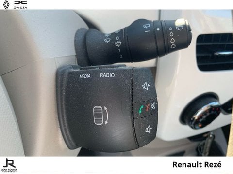 Voitures Occasion Renault Zoe Life Charge Normale R75 Location De Batterie À Rezé