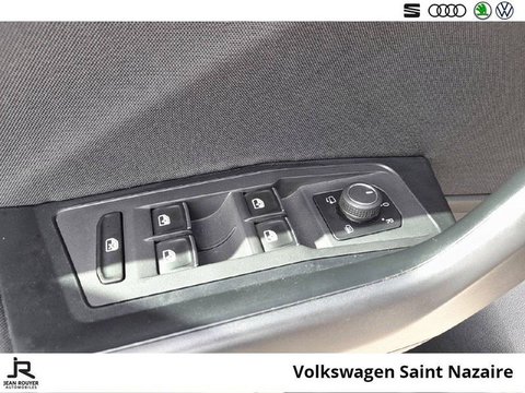 Voitures Occasion Volkswagen T-Roc 1.0 Tsi 110 Start/Stop Bvm6 Life Business À Trignac