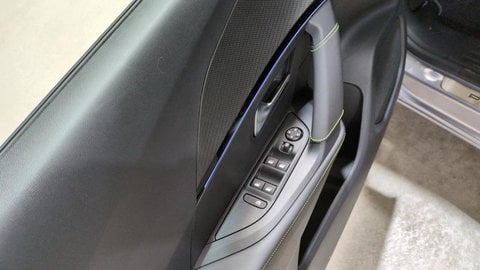 Voitures D'0Km À Ganges | Peugeot 2008 Hybrid 145 Bva E-Dcs6 Gt + Pack Drive Assist Plus + Camer...
