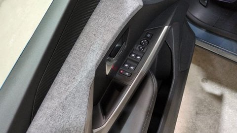 Voitures D'0Km À Ganges | Peugeot 5008 Hybrid 145 Ch Bva 7Pl E-Dcs6 Allure Surequipe