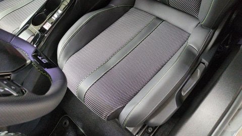 Voitures D'0Km À Ganges | Peugeot 2008 Hybrid 145 Bva E-Dcs6 Gt + Pack Drive Assist Plus + Camer...